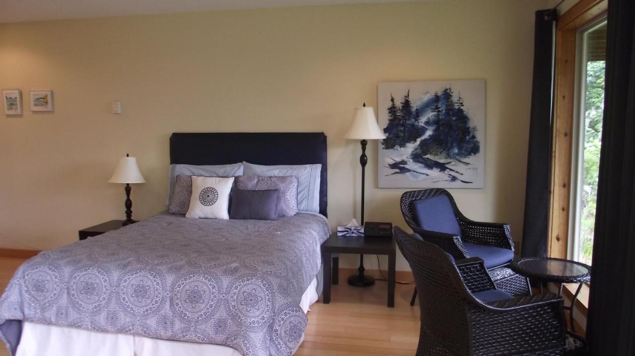 Halfmoon Bay Secret Cove Cottage Suites المظهر الخارجي الصورة